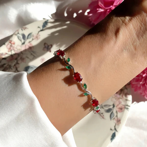 Emerald Tulip Bud Vine Chain Bracelet